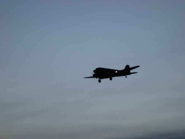 617x456 pixels (35K)